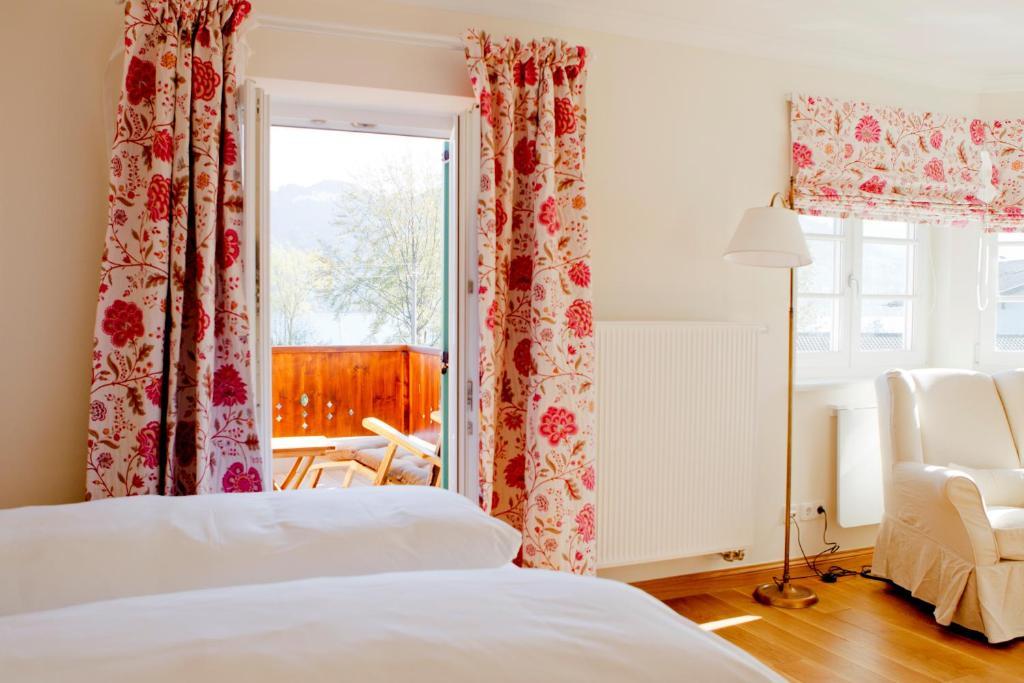 Landhaus Marinella Hotel Garni Bad Wiessee Room photo